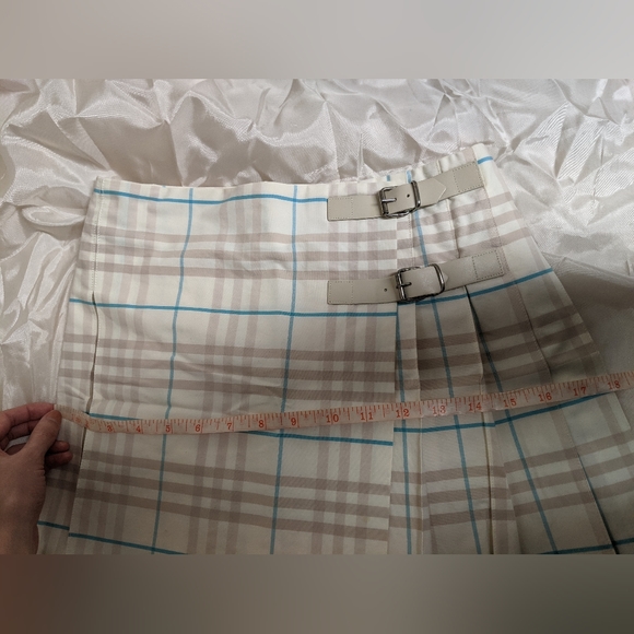 SOLD Burberry Pleated Plaid Mini Skirt Authentic - Picture 14 of 15